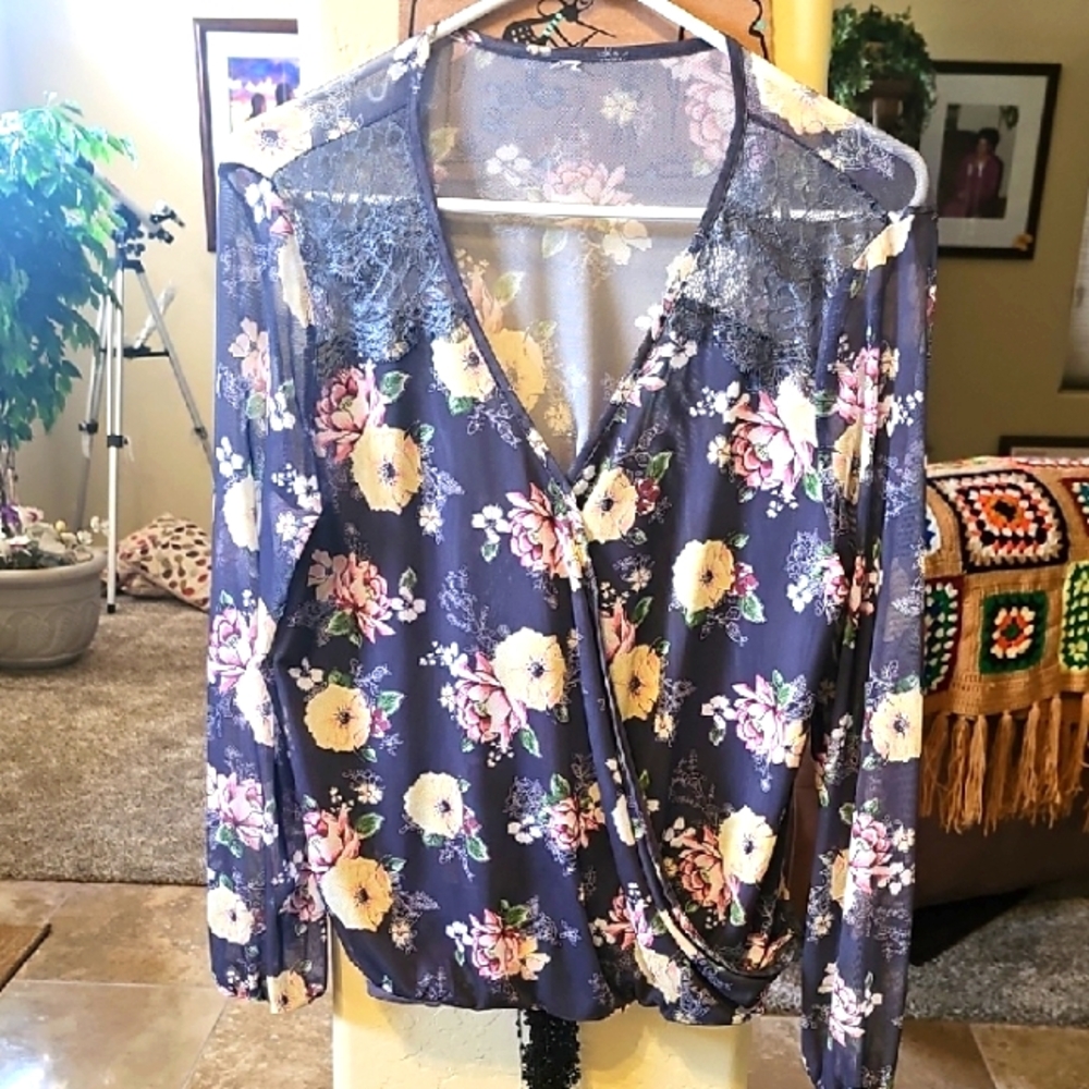 Mesh Long Sleeve Blouse